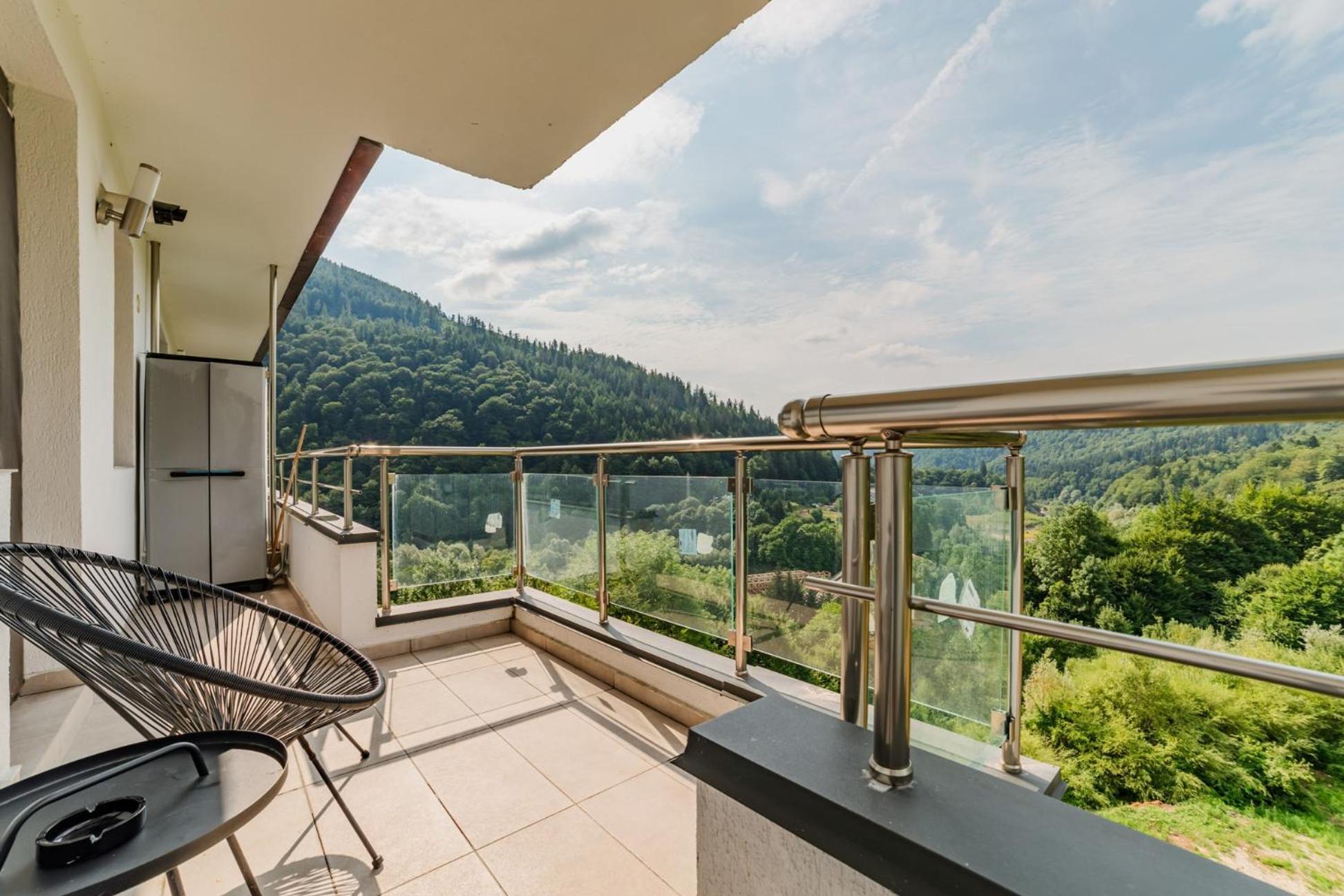 Romantic Jacuzzi Chic Apartment Sinaia Exterior photo